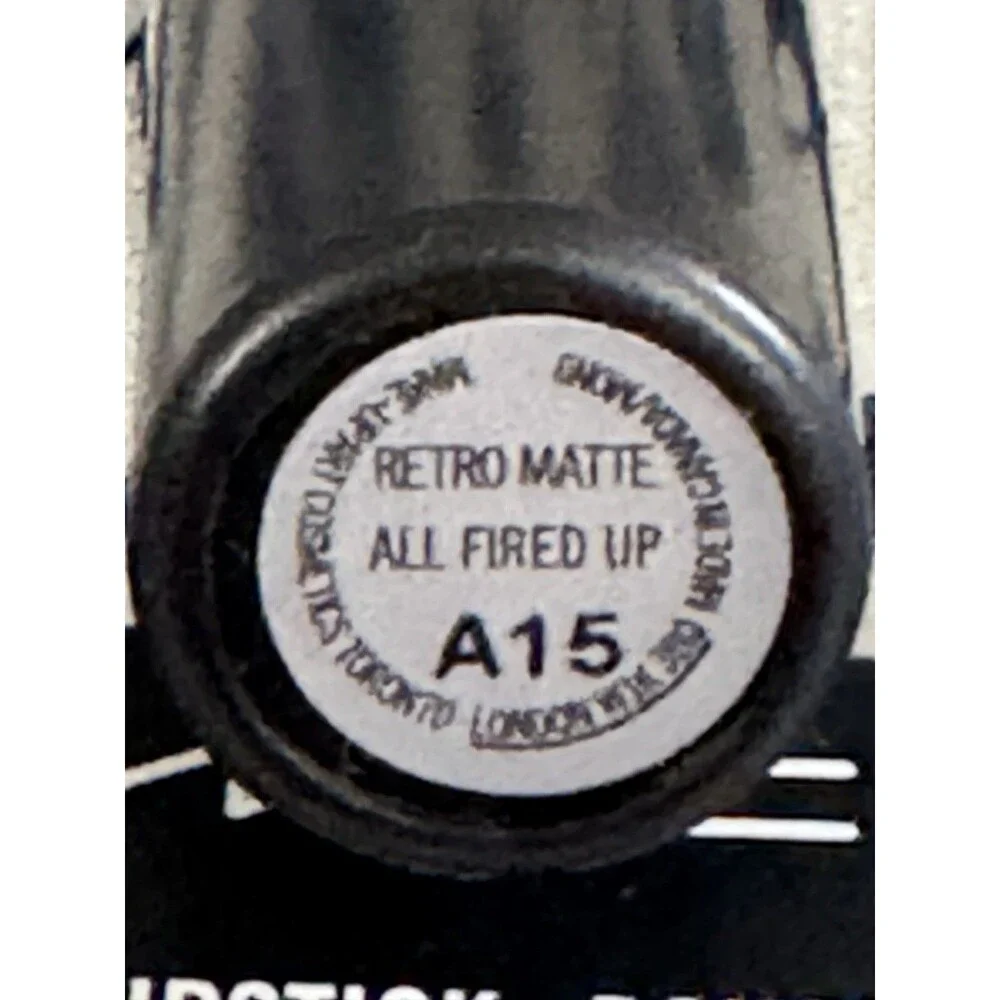 MAC Retro Matte Lipstick ALL FIRED UP Bright Fuchsia Pink NIB A15